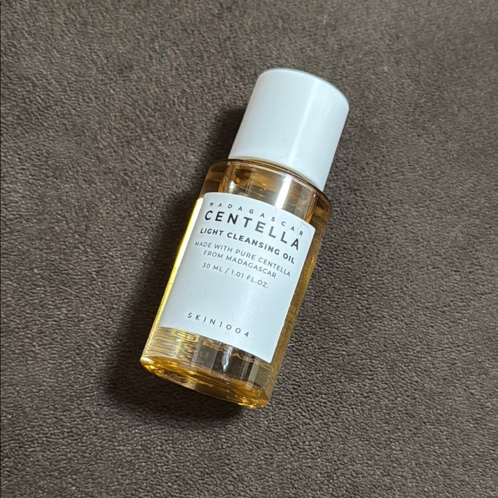 3/$18 Madagascar Centella Light Cleansing Oil travel size